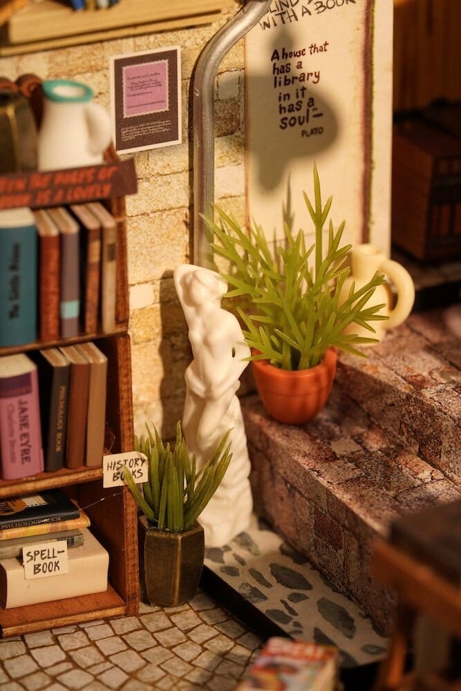 Tiny house - Corner Bookstore - Miniatures DIY DG164 - Missa Arles